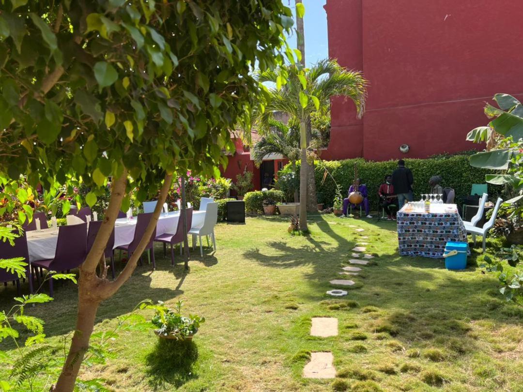 Hotel Niwa Gorée Екстериор снимка