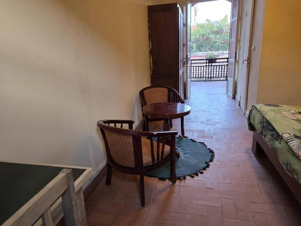Hotel Niwa Gorée Екстериор снимка